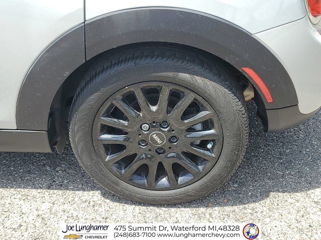 Used 2016 MINI Cooper 4-Door Hardtop FWD image 32
