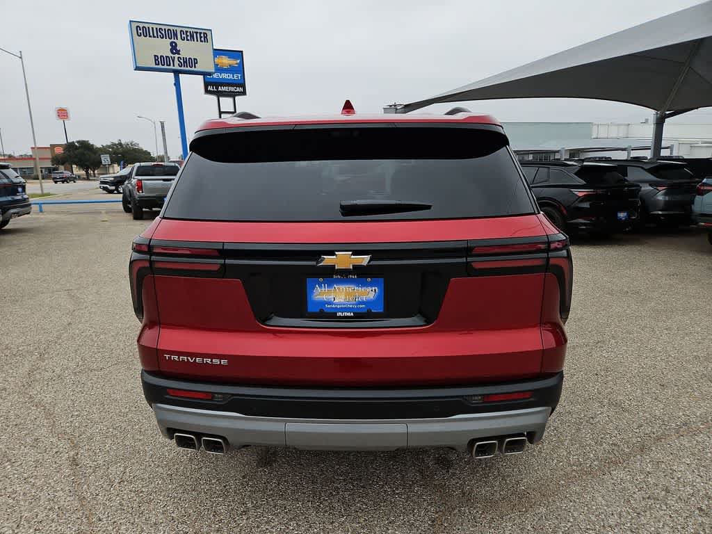 Used 2026 Chevrolet Traverse LT w/ Driver Confidence Package FWD image 7