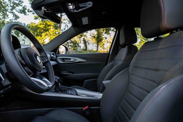 Used 2024 Dodge Hornet R/T w/ R/T Blacktop Package image 9