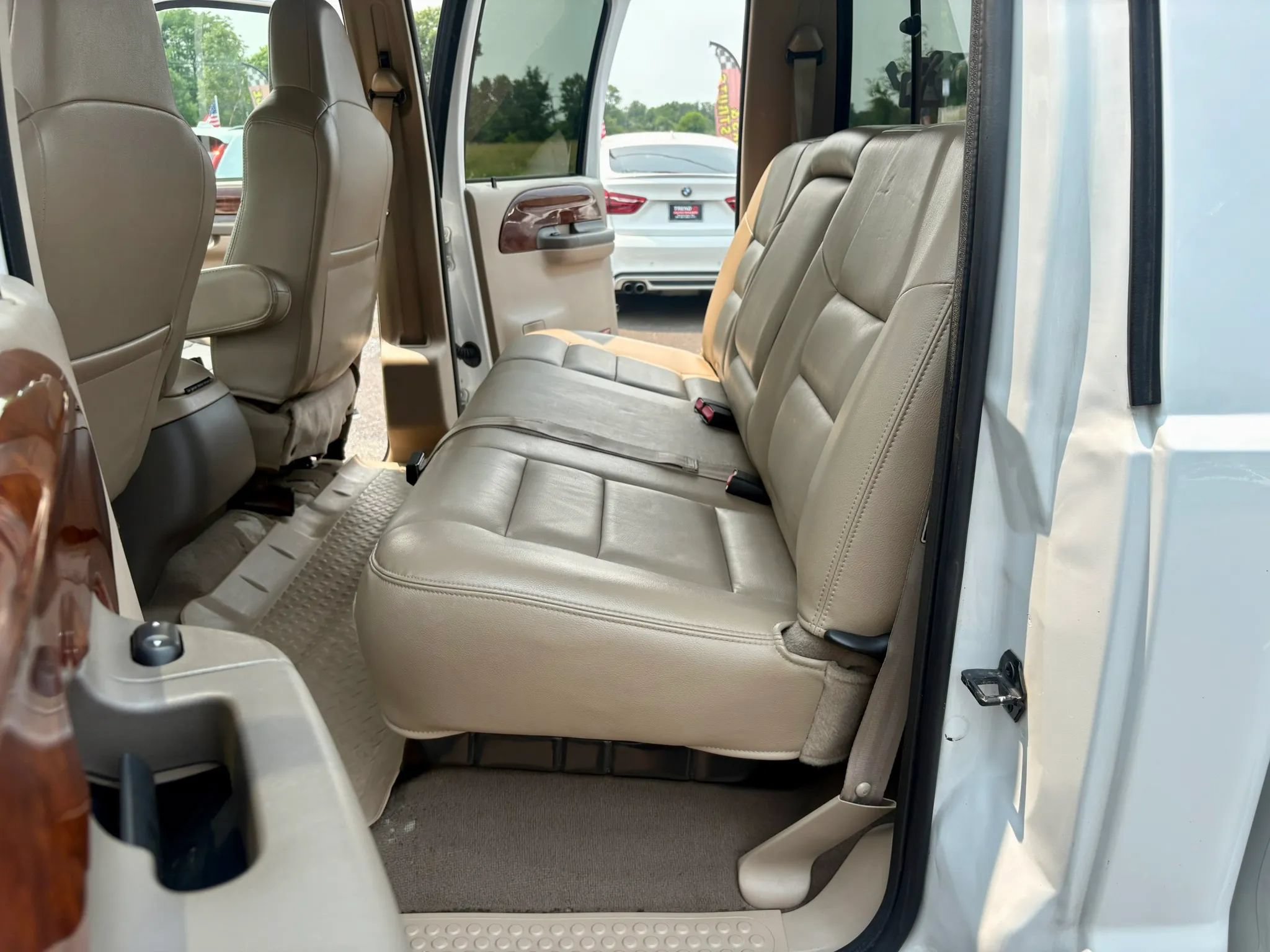 Used 2003 Ford F350 Lariat AWD/4WD image 19
