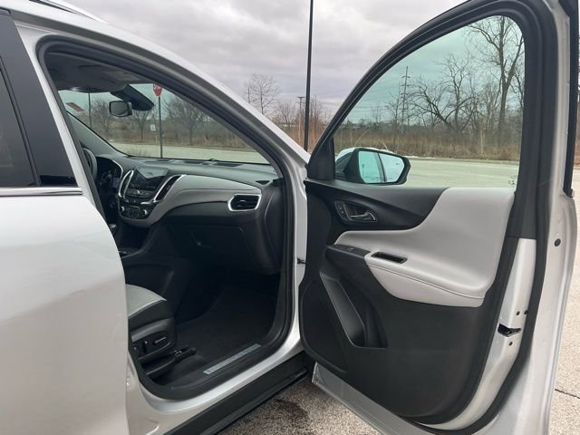 Used 2019 Chevrolet Equinox Premier image 17