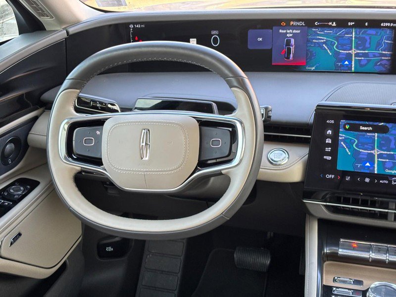 Certified 2024 Lincoln Nautilus Reserve w/ Equipment Group 202A AWD/4WD image 12