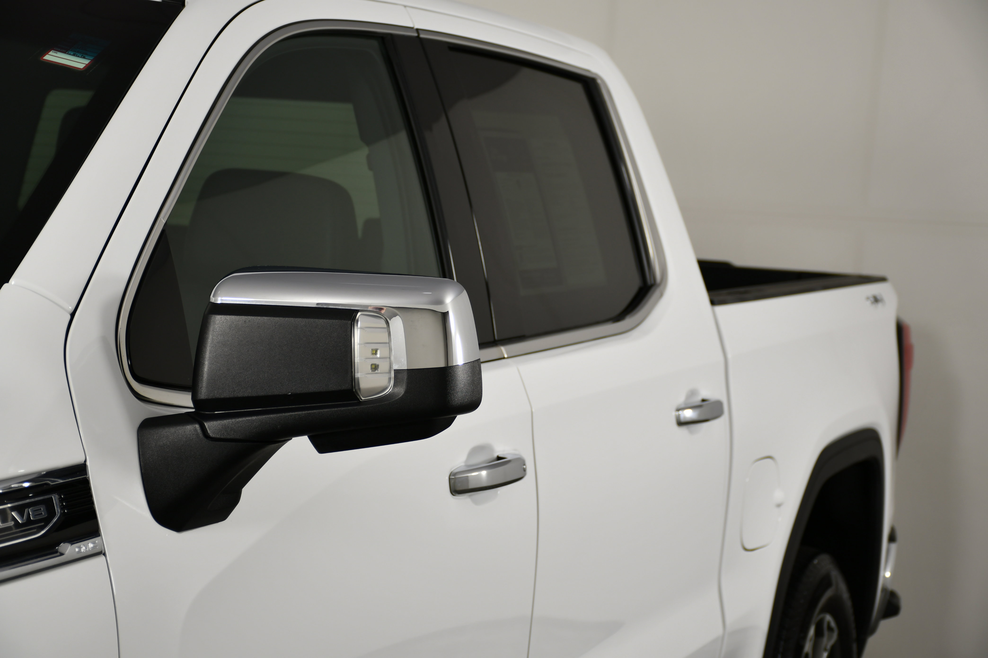 Used 2025 GMC Sierra 1500 SLT image 13