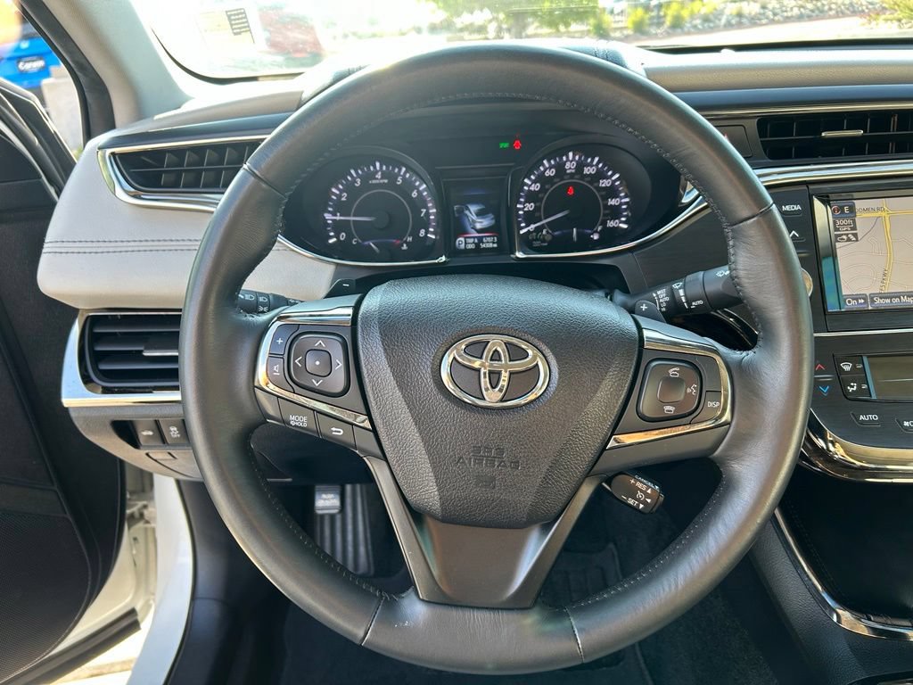 Used 2014 Toyota Avalon Limited FWD image 9