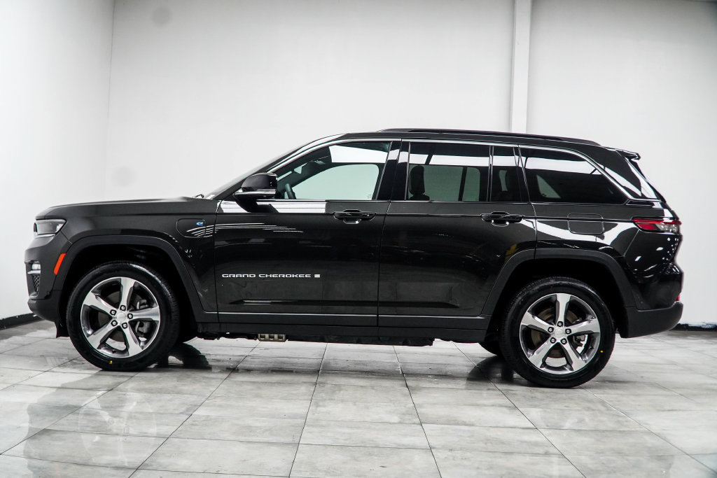 Used 2024 Jeep Grand Cherokee Limited 4xe w/ Luxury Tech Group II AWD/4WD image 14