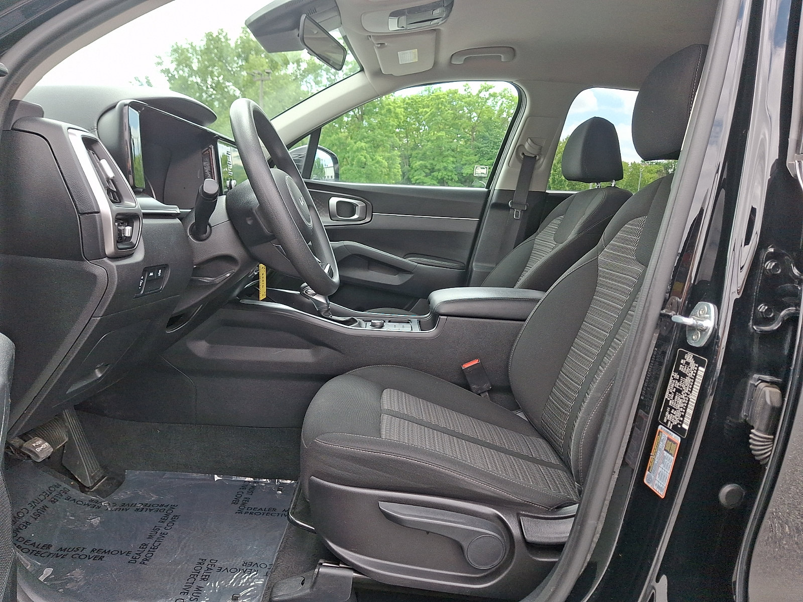 Used 2022 Kia Sorento LX AWD/4WD image 13