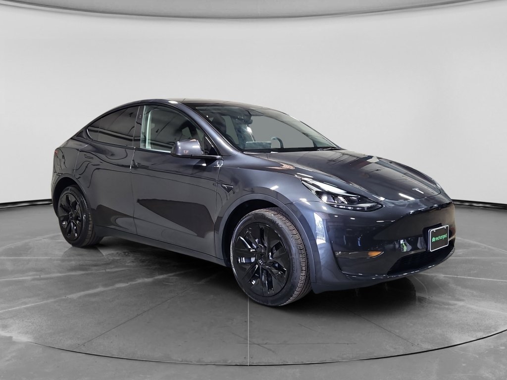 Used 2024 Tesla Model Y Long Range AWD/4WD image 4