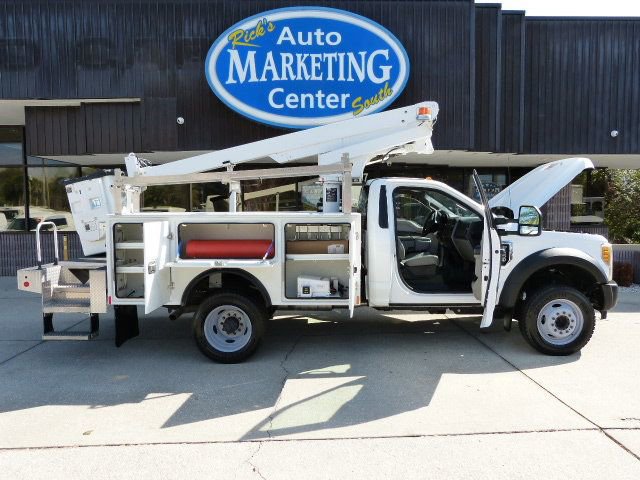 Used 2017 Ford F450 XL w/ Snow Plow Prep Package image 25