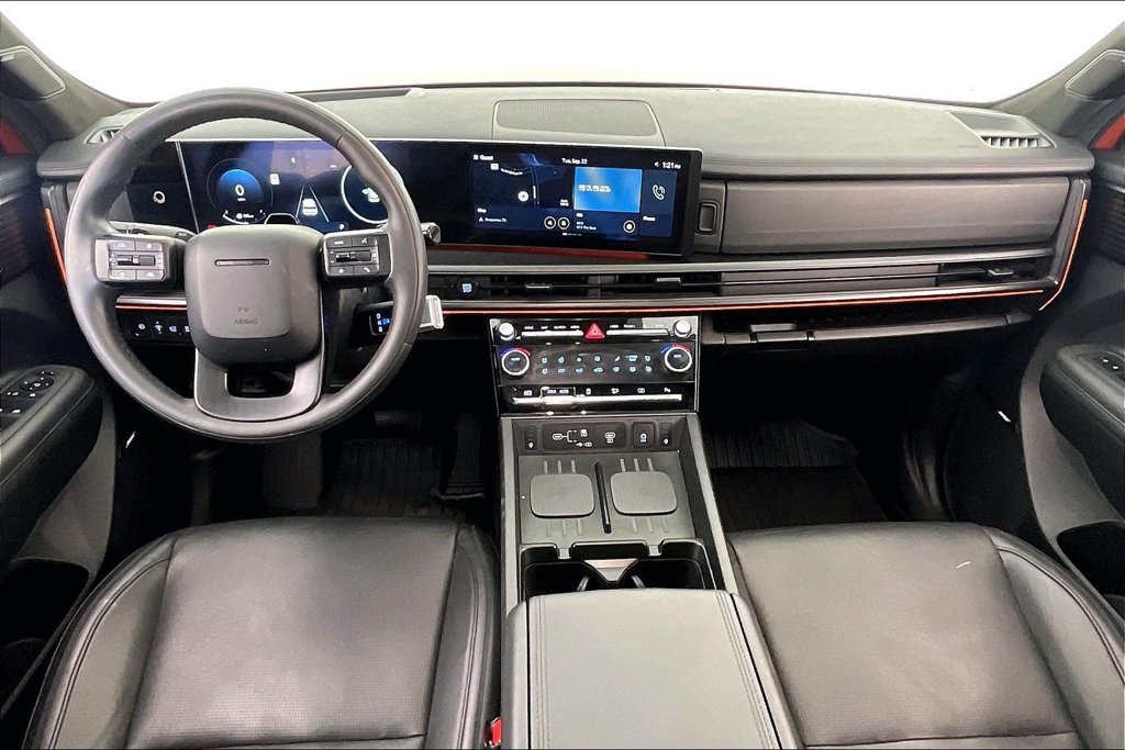 Used 2025 Hyundai Santa Fe Calligraphy FWD image 18