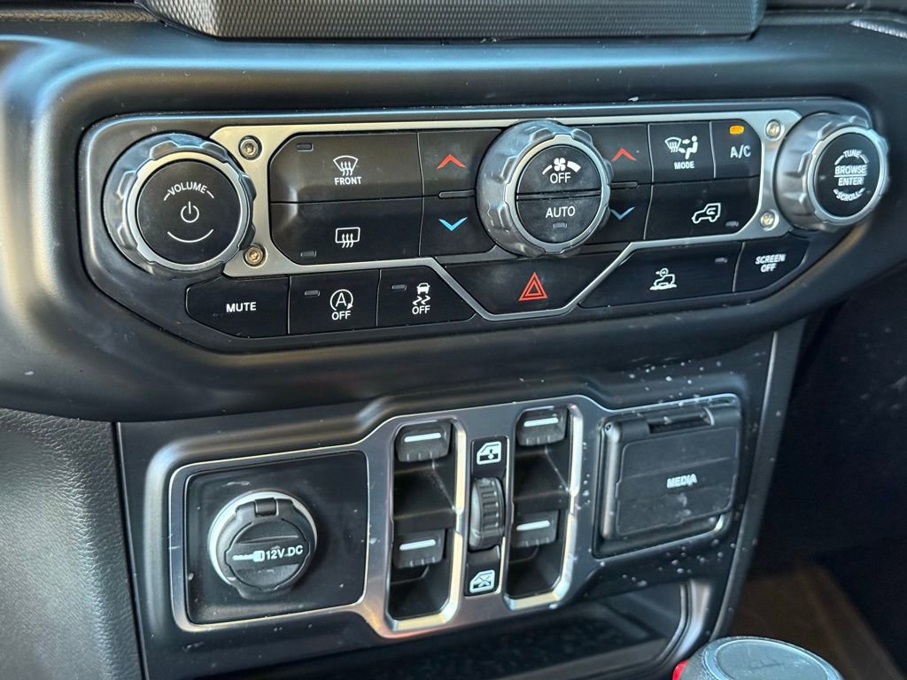 Used 2023 Jeep Gladiator Sport image 11