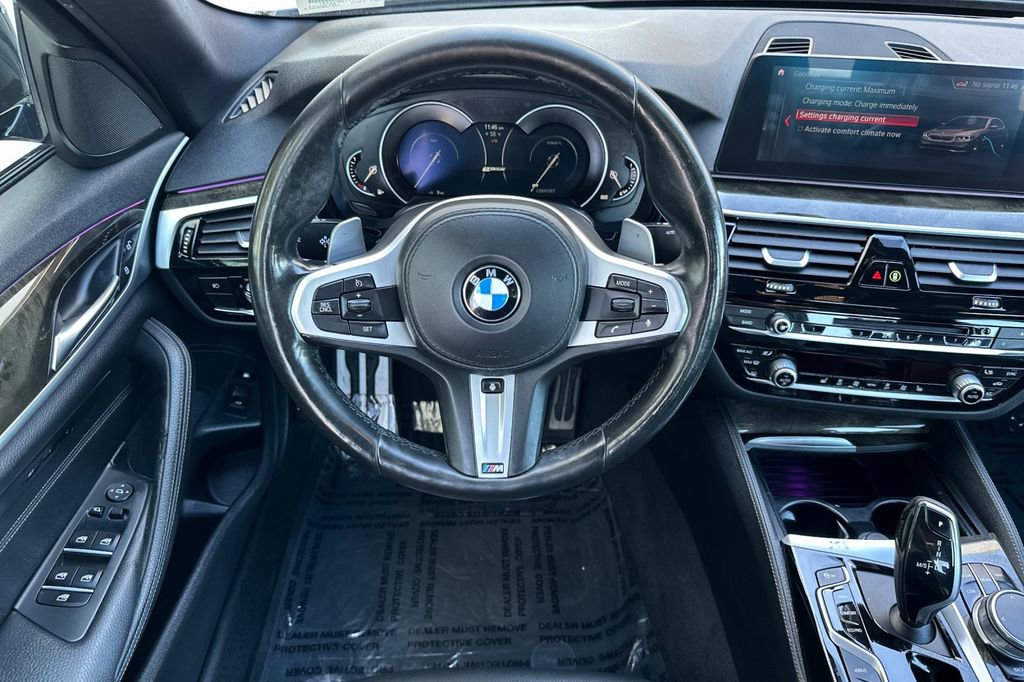 Used 2019 BMW 530e w/ M Sport Package image 15