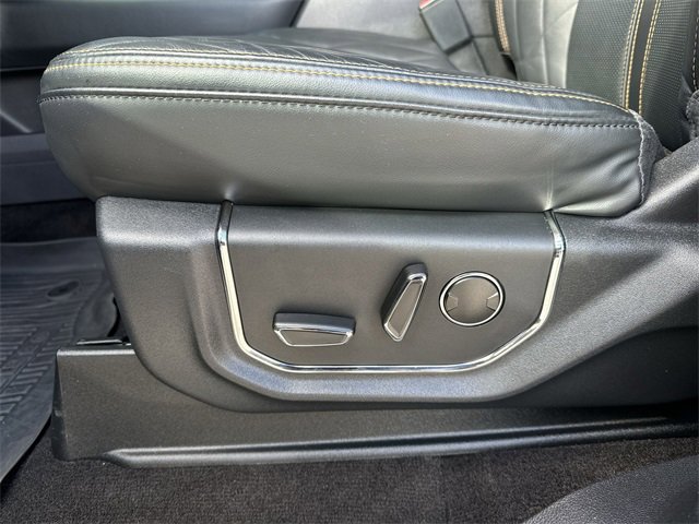 Used 2023 Ford Expedition Platinum image 12