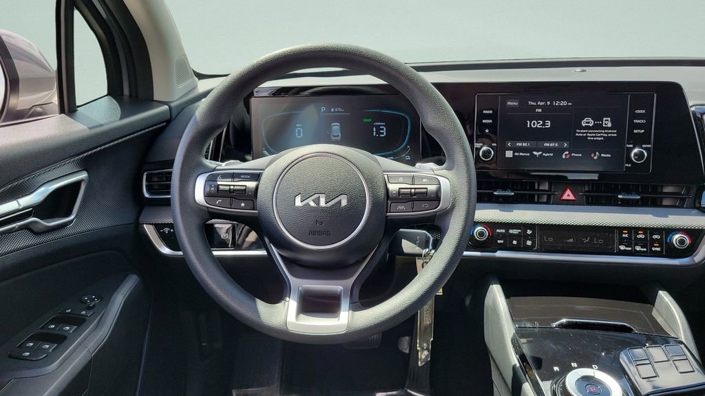Used 2025 Kia Sportage LX image 20