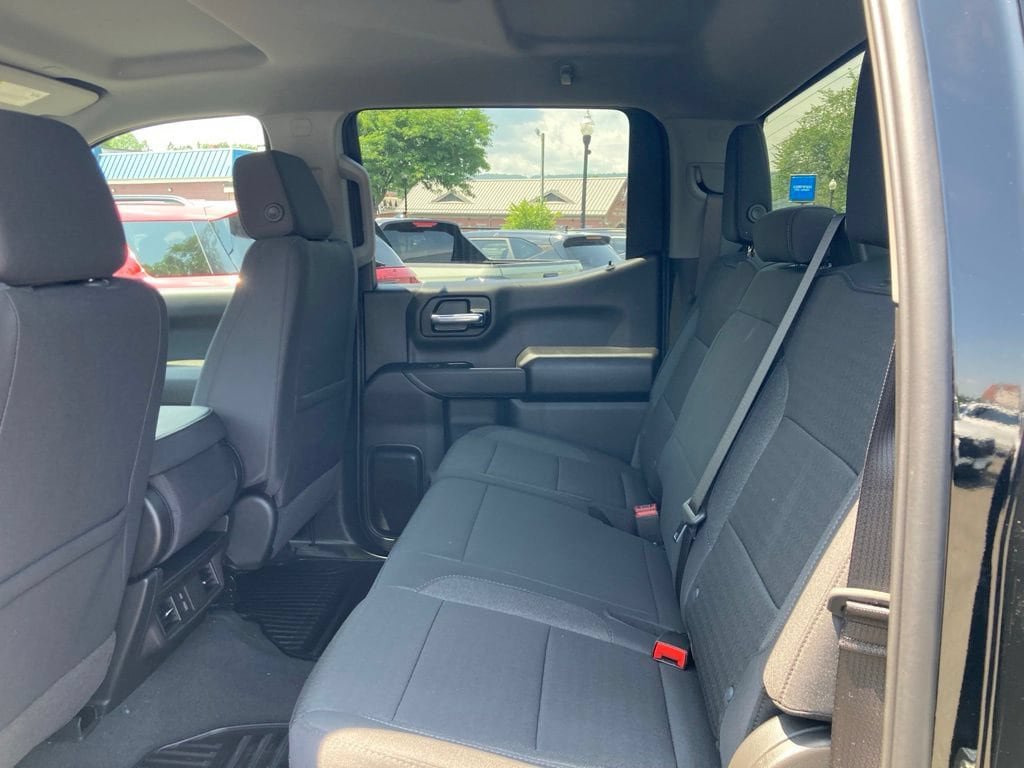 New 2026 Chevrolet Silverado 1500 Custom w/ Turbomax Blackout Package AWD/4WD image 20