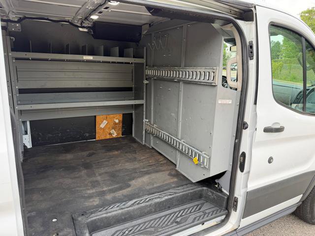 Used 2018 Ford Transit 250 130 Low Roof RWD image 30