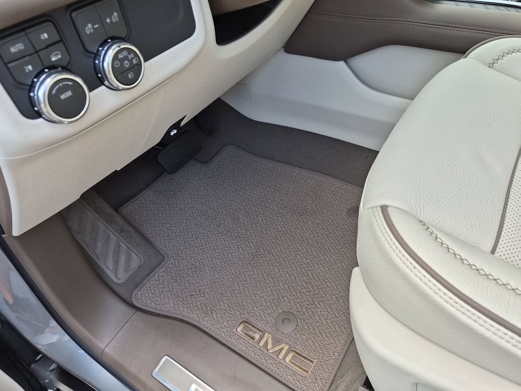 New 2026 GMC Yukon Denali AWD/4WD image 22