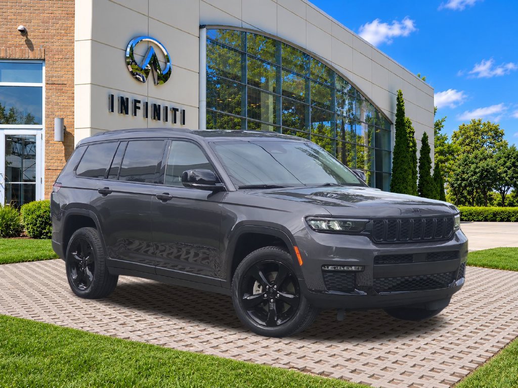 Used 2023 Jeep Grand Cherokee L Limited w/ Black Appearance Package AWD/4WD image 5
