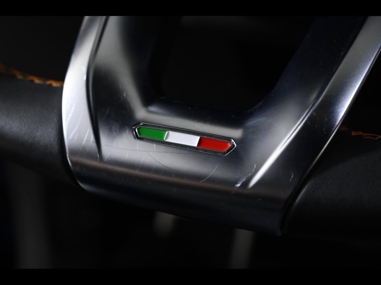 Used 2020 Lamborghini Urus AWD/4WD image 22