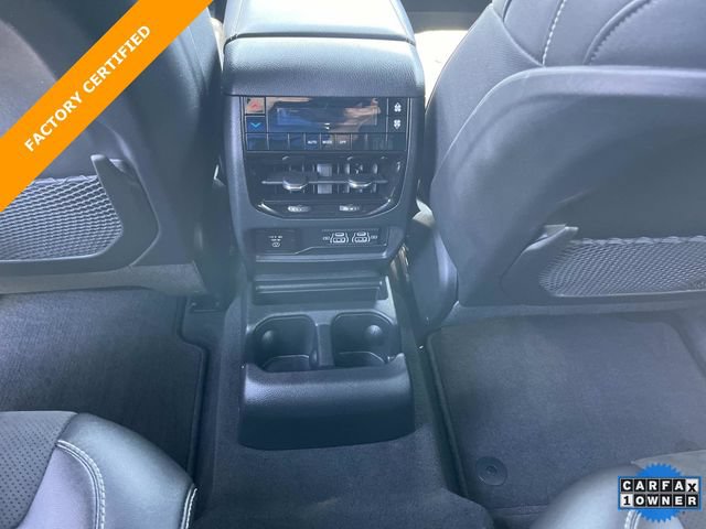 Used 2024 Jeep Grand Cherokee L Altitude AWD/4WD image 17