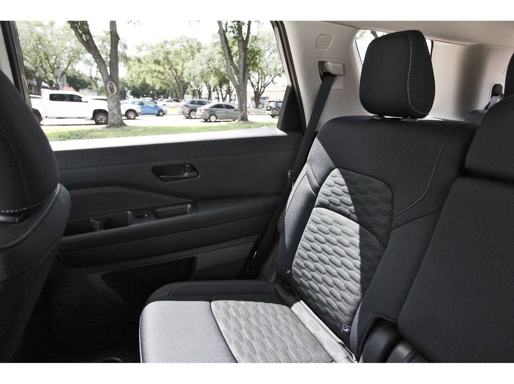 New 2026 Nissan Pathfinder SV FWD image 9
