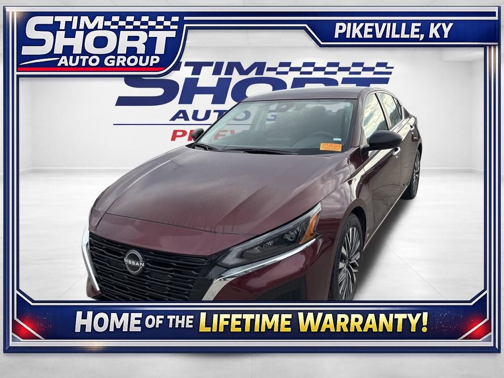 Used 2024 Nissan Altima 2.5 SV image 1
