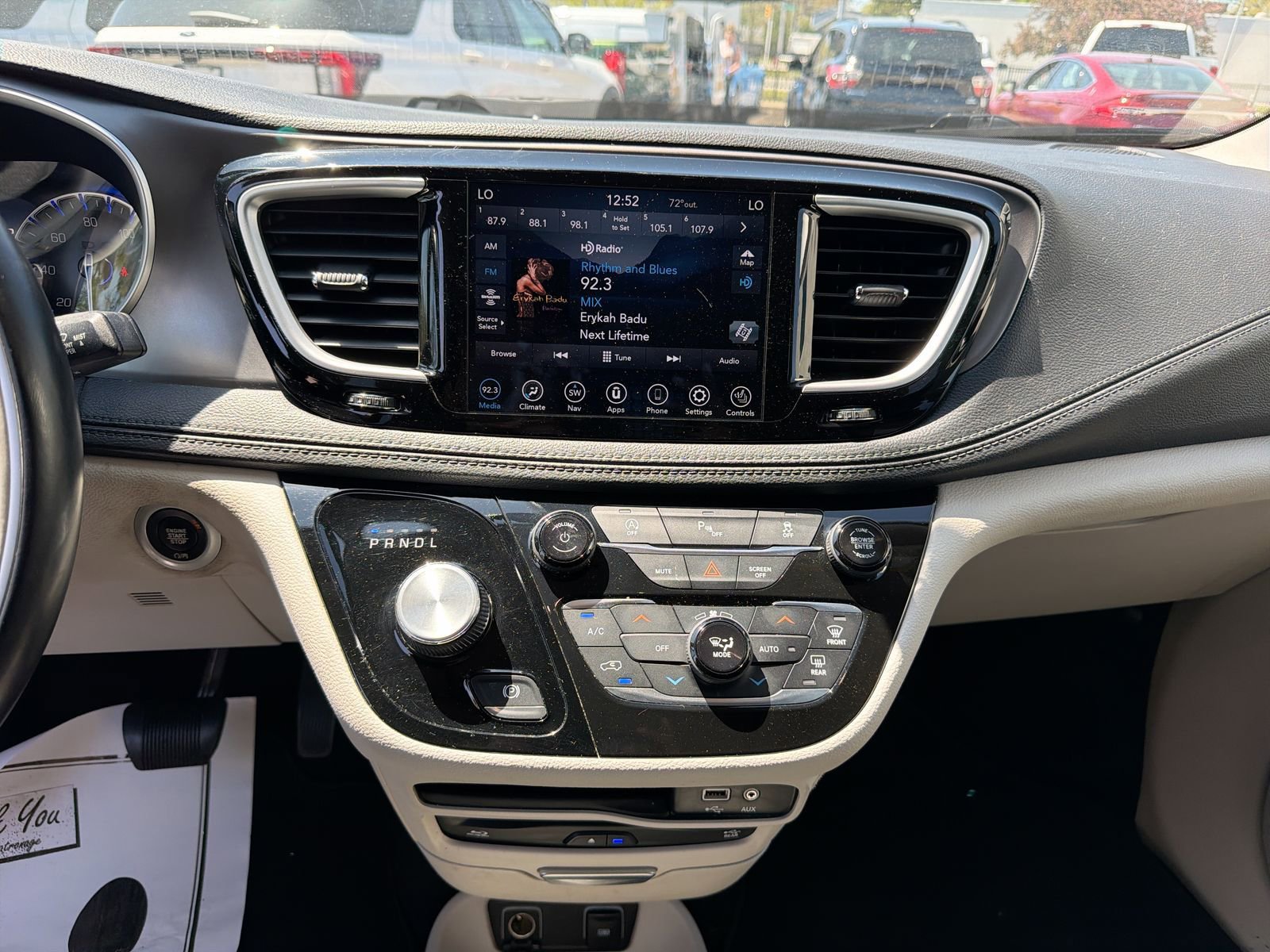Used 2018 Chrysler Pacifica Limited FWD image 28