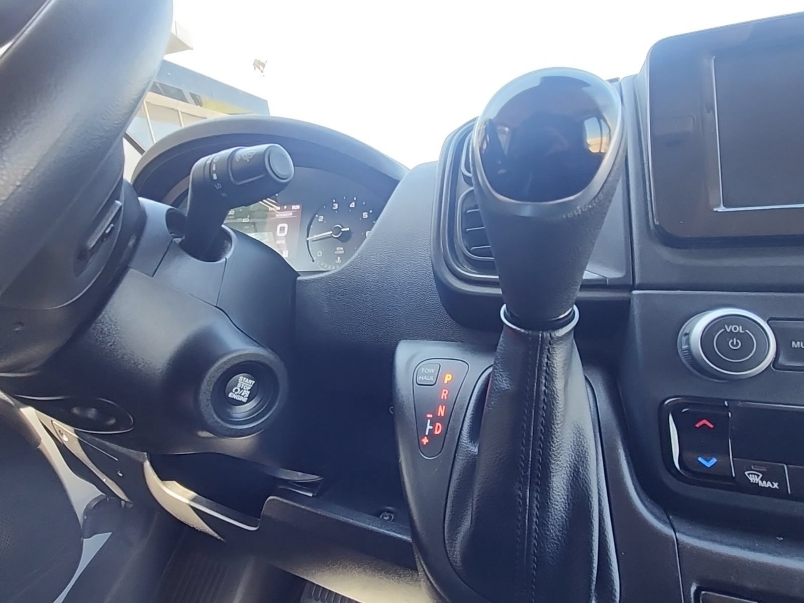 Used 2025 RAM ProMaster 2500 w/ Convenience Group FWD image 29