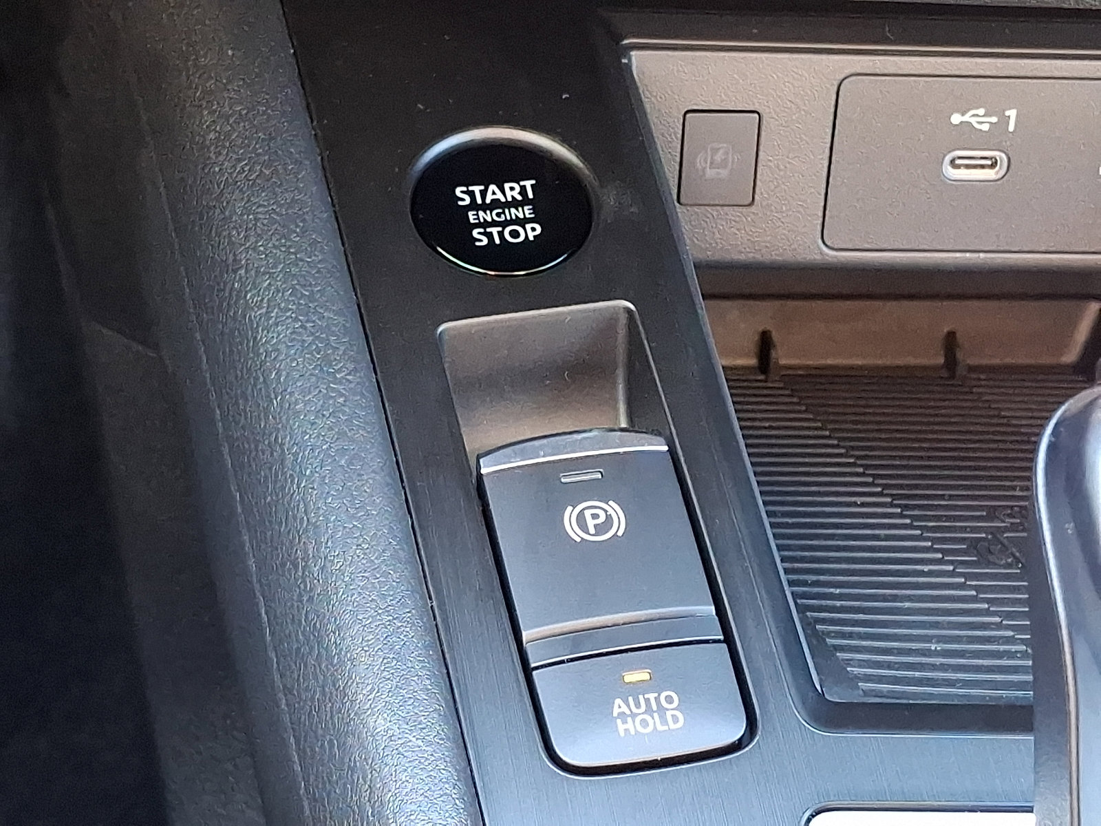 Used 2026 Nissan Kicks SV w/ Cold Weather Package AWD/4WD image 23