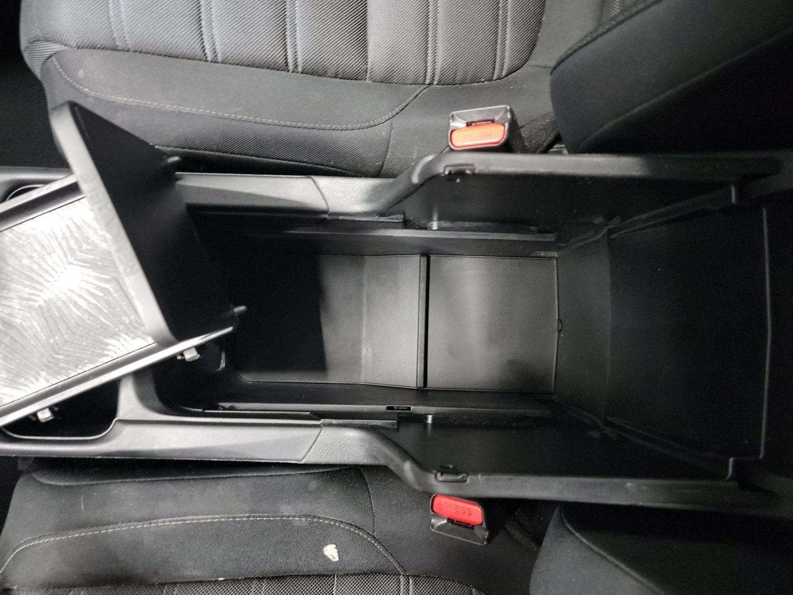 Used 2018 Honda CR-V LX image 28