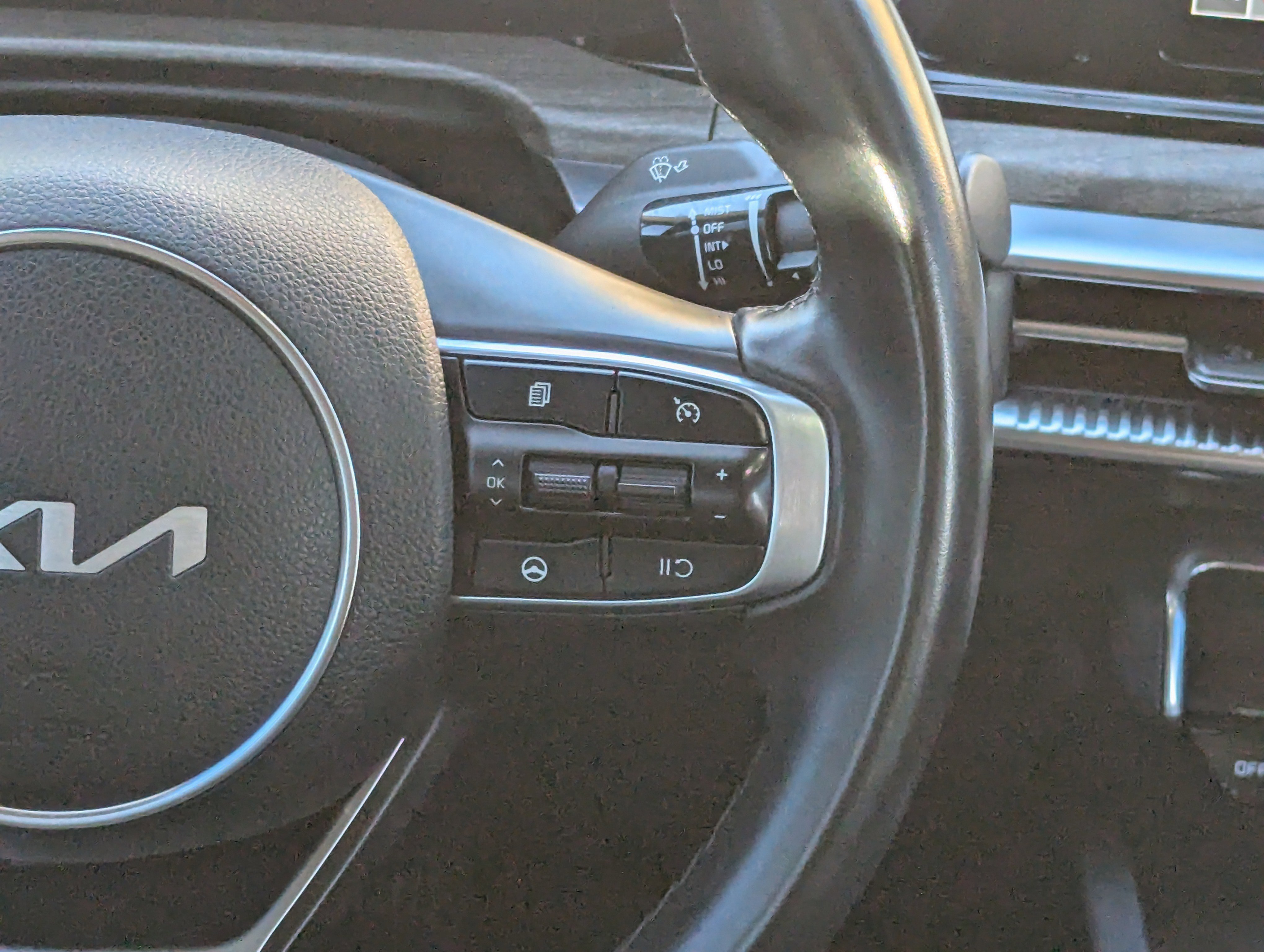 Used 2022 Kia K5 EX image 18