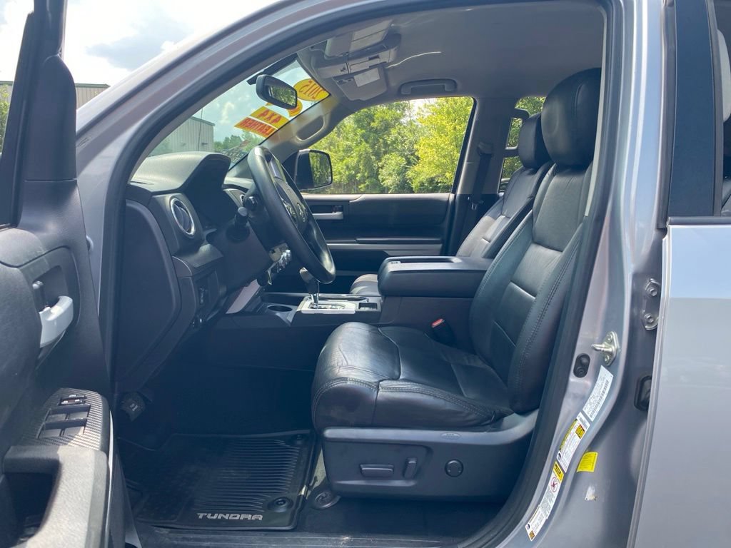Used 2015 Toyota Tundra SR5 w/ SR5 Upgrade Package AWD/4WD image 19