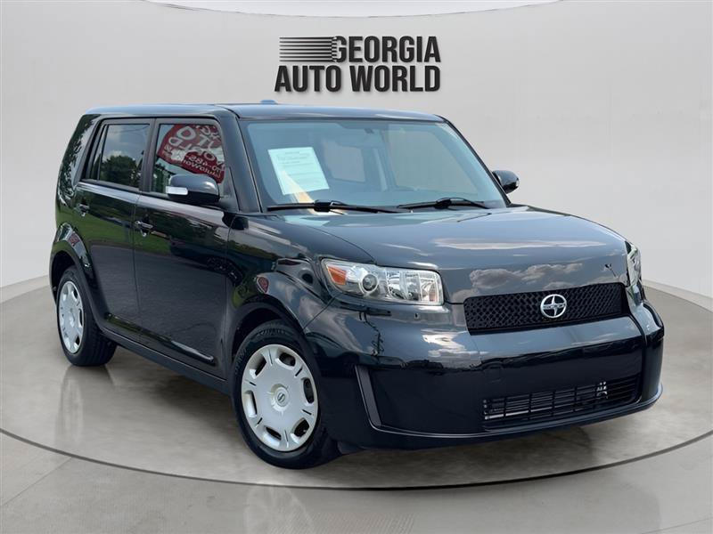 Used 2010 Scion xB FWD image 9
