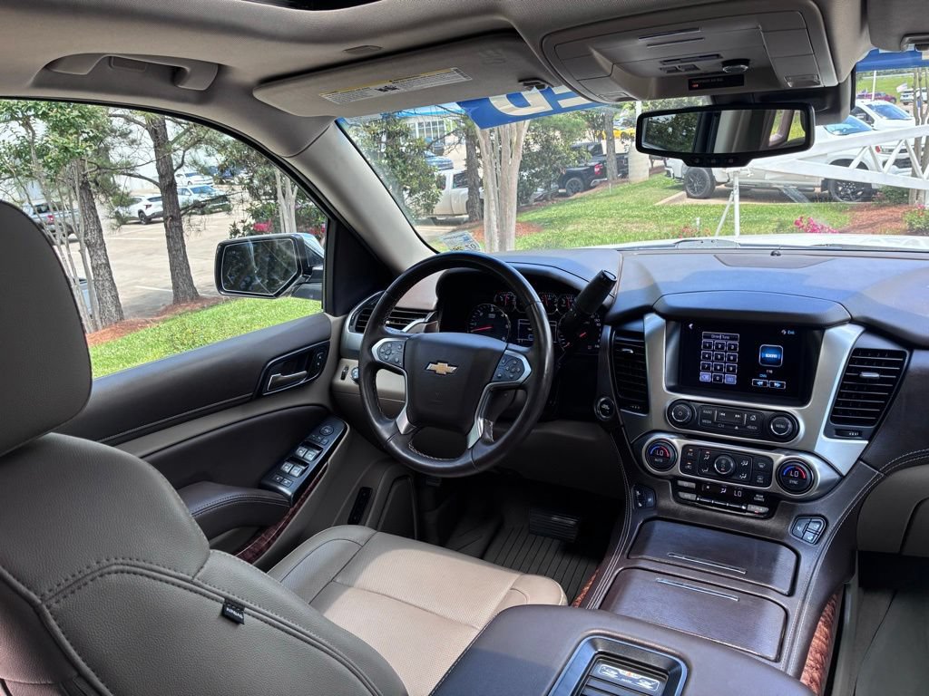 Used 2020 Chevrolet Suburban Premier RWD image 18