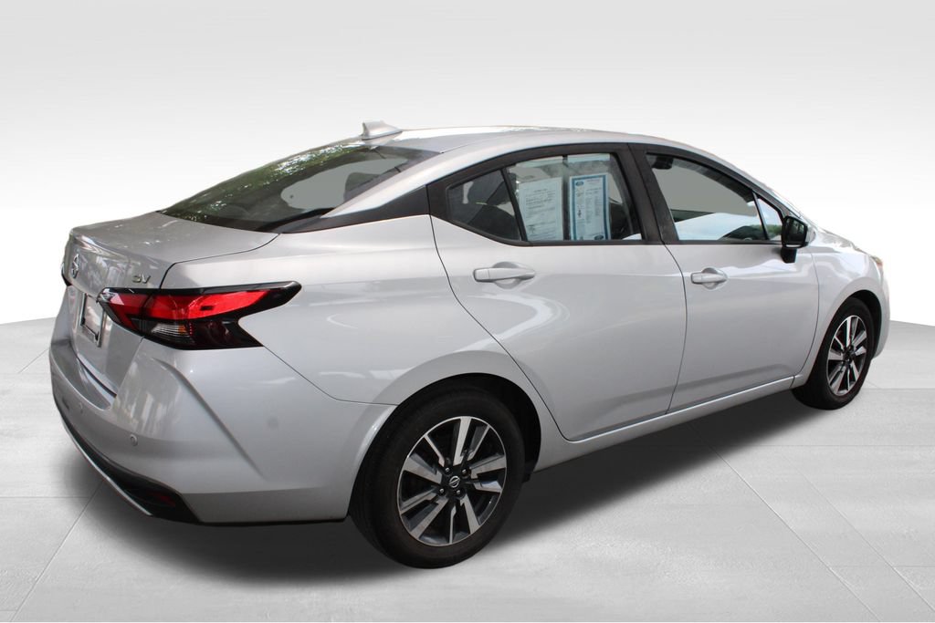 Used 2021 Nissan Versa SV FWD image 14