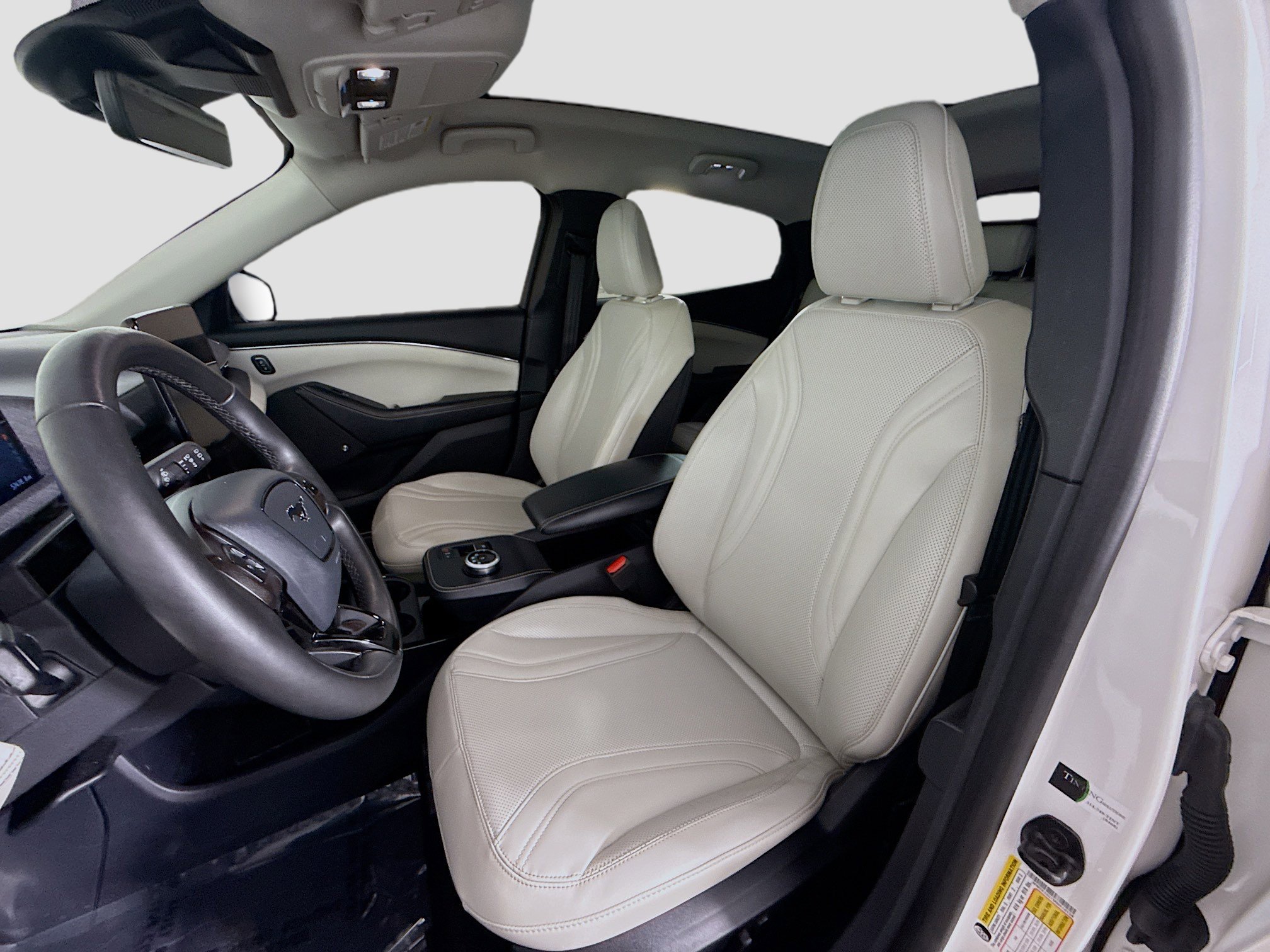 Used 2021 Ford Mustang Mach-E Premium image 22