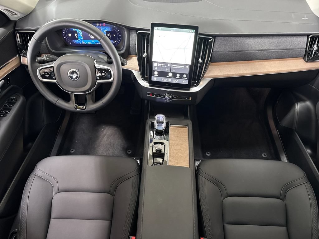 New 2026 Volvo XC90 B5 Core AWD/4WD image 12
