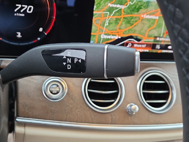 Used 2023 Mercedes-Benz E 350 4MATIC Sedan image 11