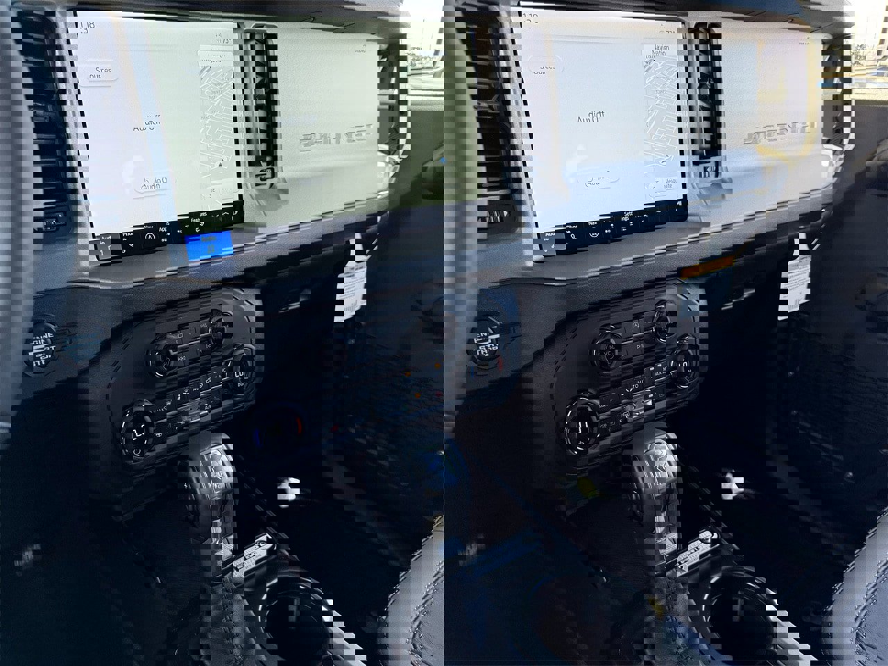 New 2025 Ford Bronco Outer Banks image 40