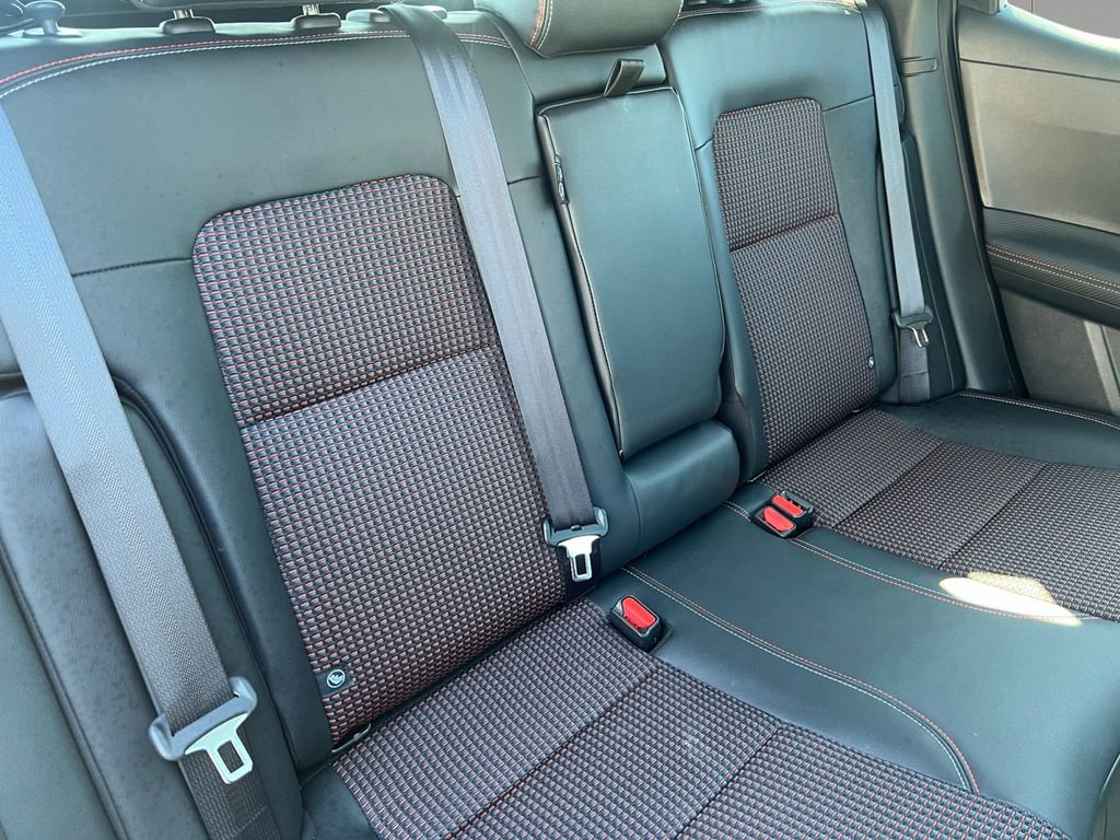 Used 2025 Nissan Kicks SR w/ SR Premium Package image 14