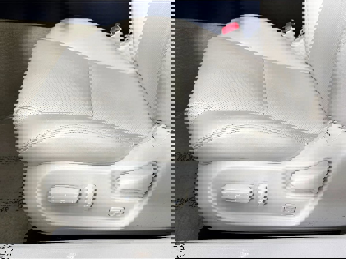 Used 2013 Lexus IS 250C image 22