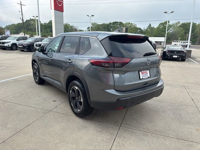 Used 2025 Nissan Rogue SV image 5