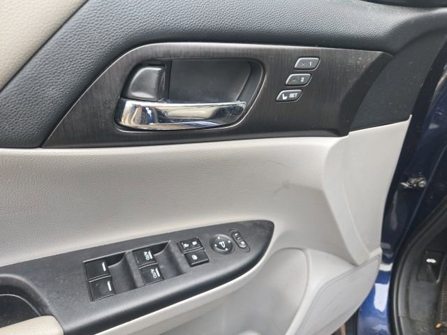 Used 2015 Honda Accord EX-L image 24