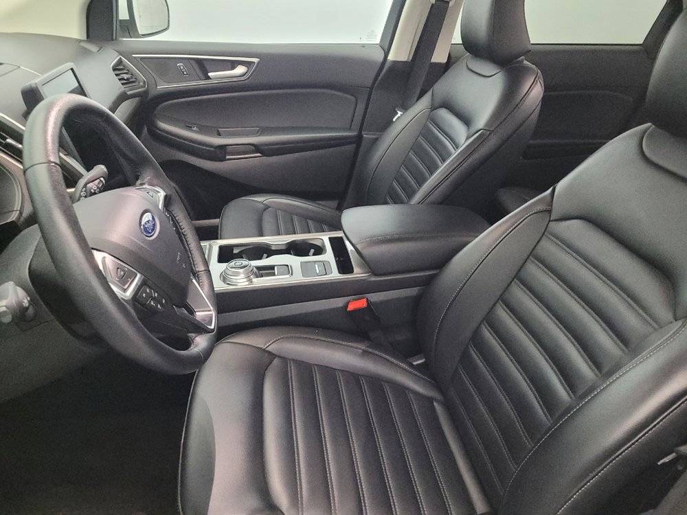 Used 2024 Ford Edge SEL image 17
