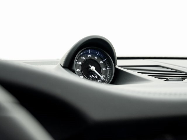 Certified 2025 Porsche 911 Carrera image 19