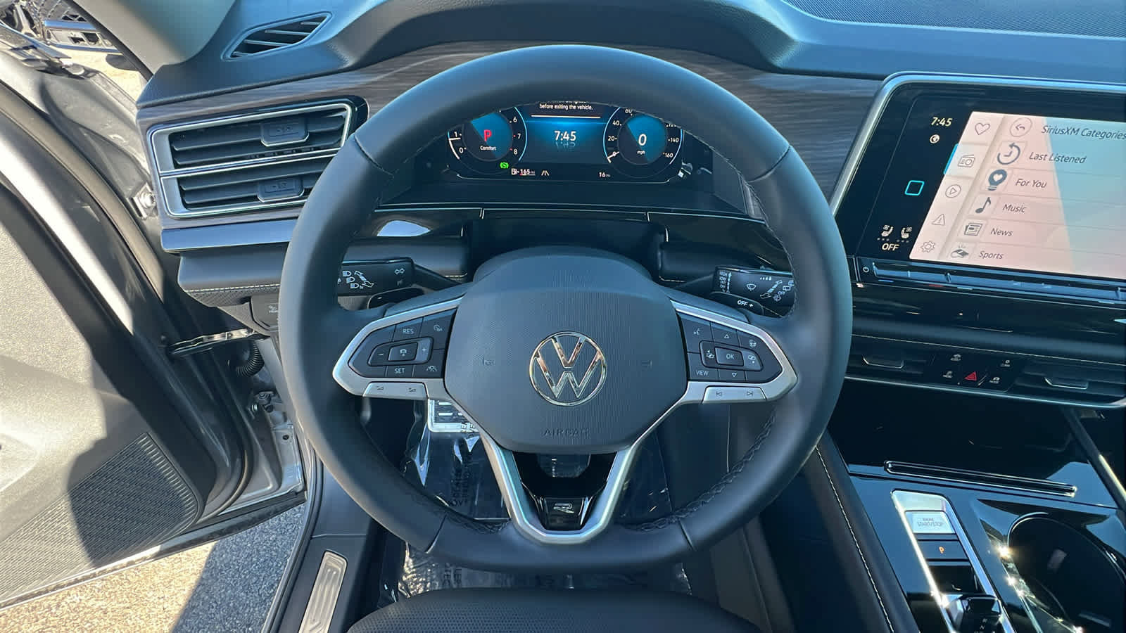 New 2026 Volkswagen Atlas SEL Premium R-Line image 18