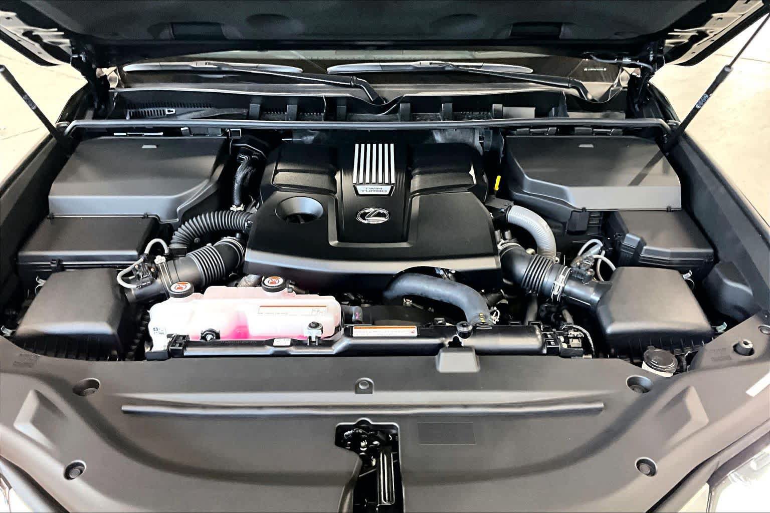 New 2026 Lexus LX 600 4WD w/ Luxury Package image 11
