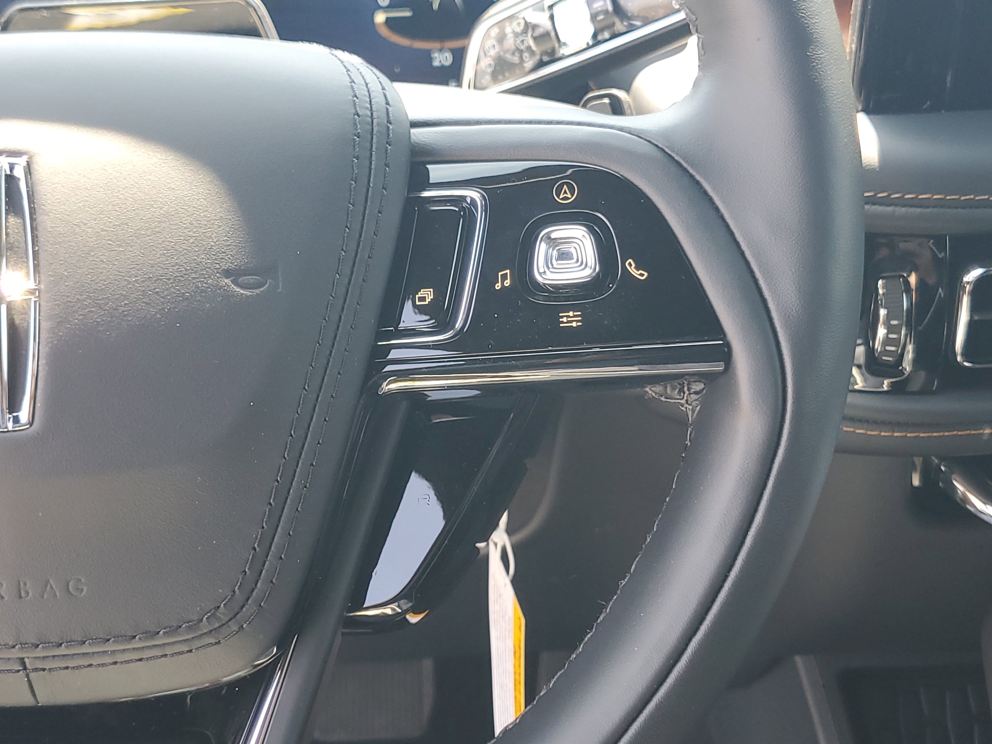 New 2026 Lincoln Aviator Black Label AWD/4WD image 16