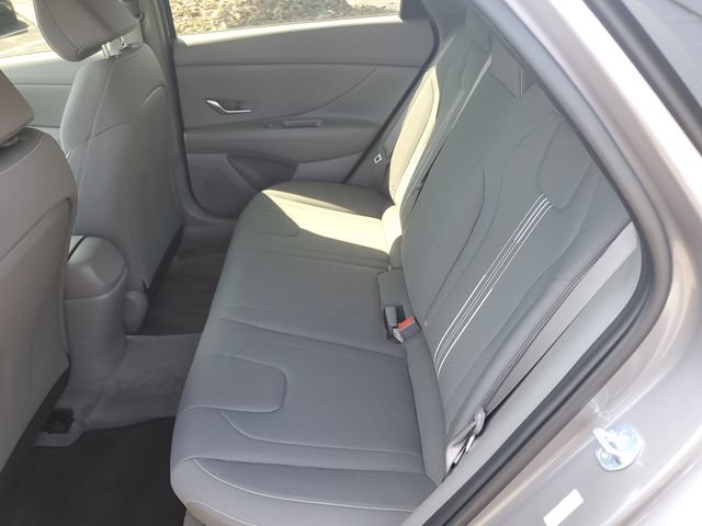 Certified 2023 Hyundai Elantra SEL FWD image 11