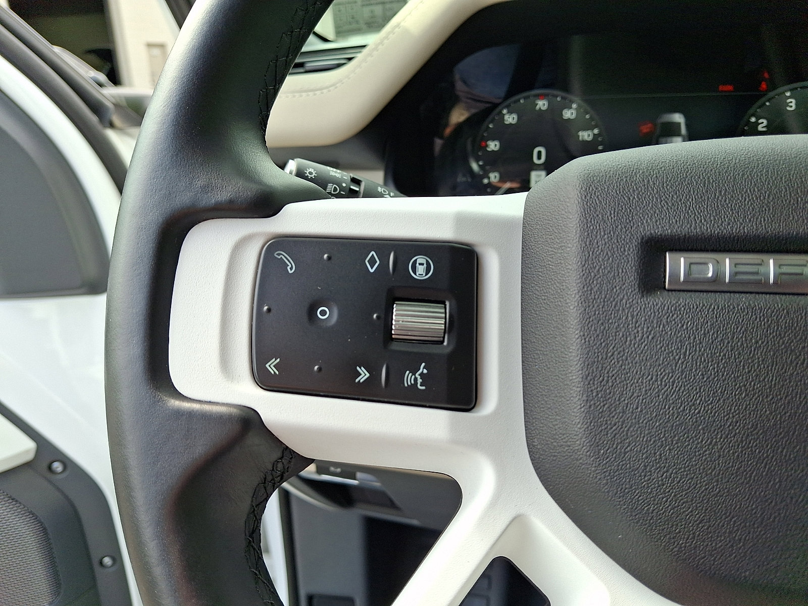 Used 2024 Land Rover Defender 110 S AWD/4WD image 19