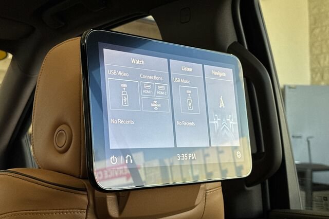 Used 2021 Cadillac Escalade Sport w/ Driver Assist Tech Package AWD/4WD image 15